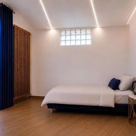 In Bed * Quarto (Naples)