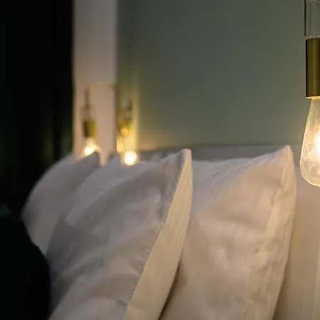 In Bed * Quarto (Naples)