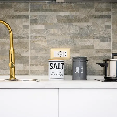 In Bed Quarto (Naples)