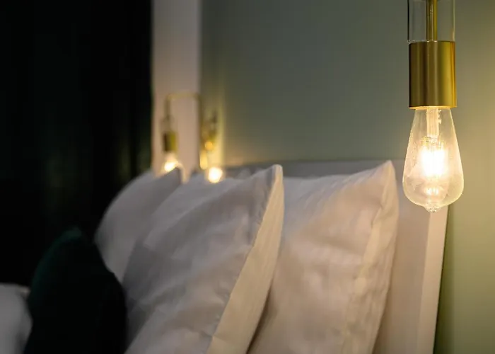 In Bed * Quarto (Naples)